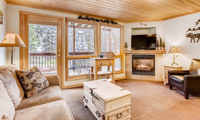 Fall River Estates Condo | Creekside Suites 13