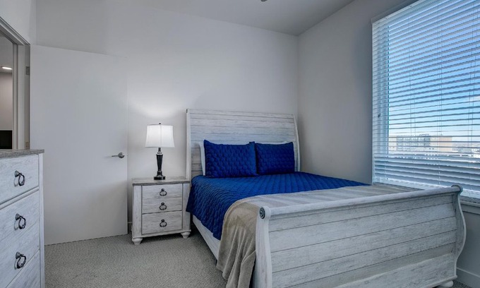 Uptown Apartment | Denver Apartments 30 Day Rentals 2 Bedroom