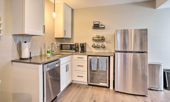Sunnyside Apartment | Denver Studio w/ Hot Tub ~ 2 Mi to Downtown!