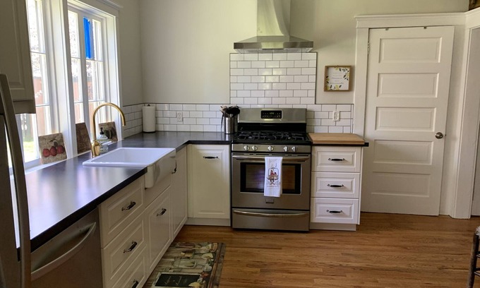 Steamboat Springs House | Dog Friendly-Updated-Old Town Charmer