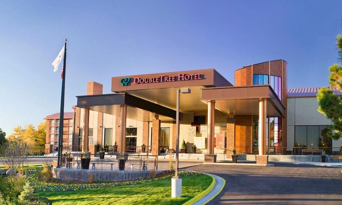 Greenwood Village Hotel | DoubleTree by Hilton Denver Tech