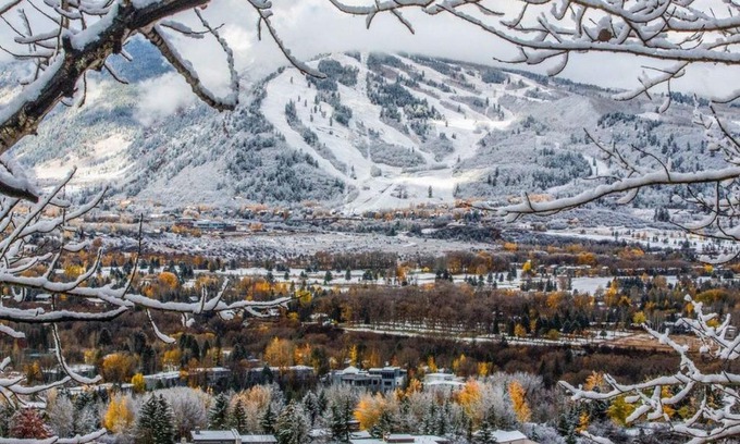 Red Mountain House | Elegant Red Mountain 5BR Home; Spectacular Views from Every Room