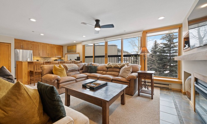 Vail House | Exclusive Residence with Modern Amenities