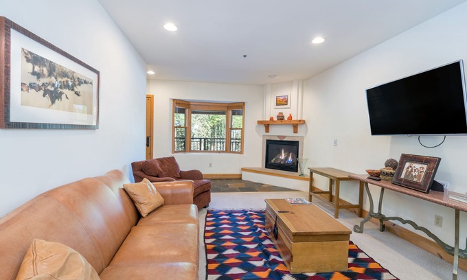 Mountain Village Condo | Family-Friendly 2-Bedroom Condo Tucked in the Woods
