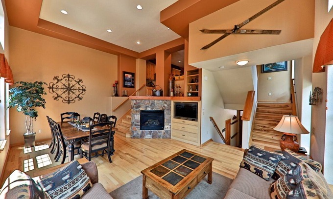 Winter Park House | Fantastic townhouse in the heart of Downtown. Best in Red Quill Village