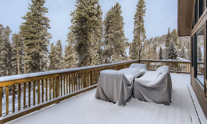 Forest Hills House | Forest Hills Hideaway