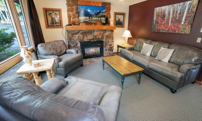 Estes Park Cabin | Free Standing Cabin Nestled in Rocks with Outdoor Hot Tub