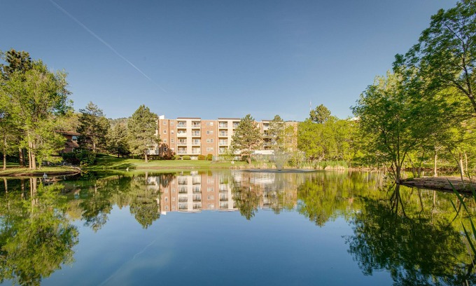 Golden Condo | Golden Condo Rental Near Mountains & Hiking Trails