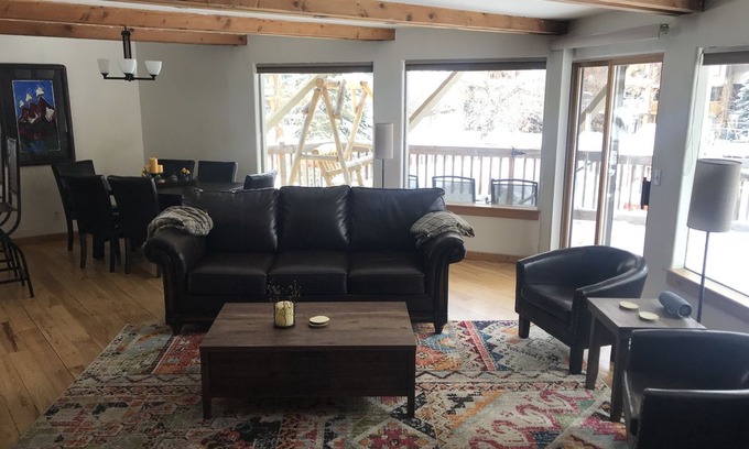 Intermountain Cabin | Gore Creek Cabin, Old Vail Charm -1 min walk to free shuttle.