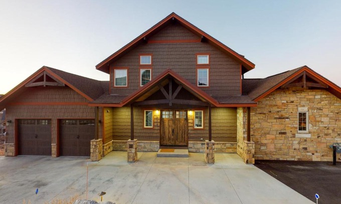 Silvercreek House | Granby Ranch Estate