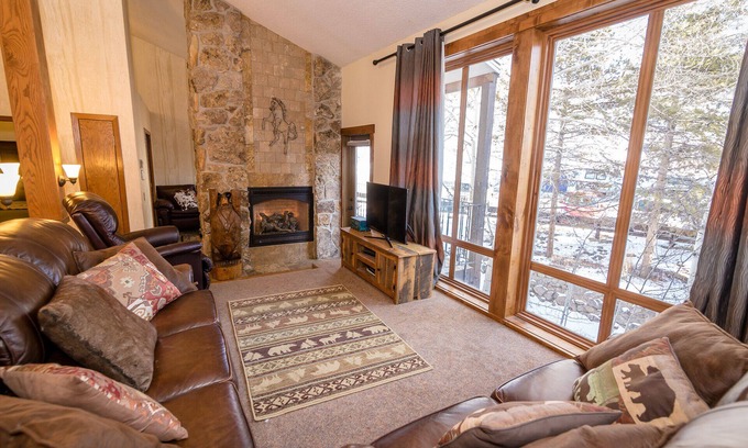 Silvercreek Condo | Granby Ranch Loft – Relax & Explore the Rockies! Mountainside #69 Sleeps 8