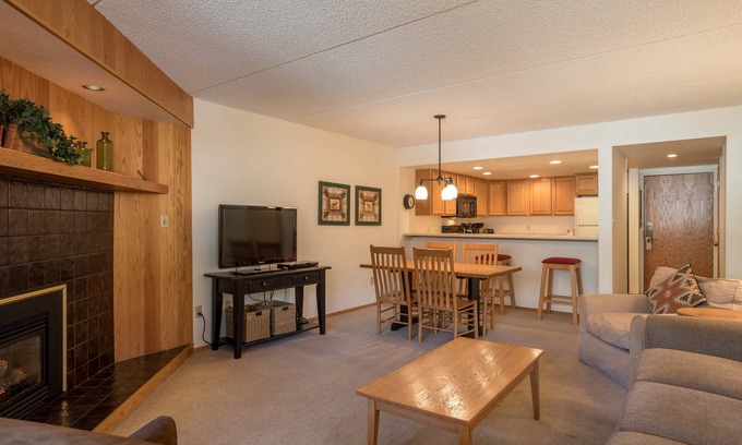 Copper Mountain Condo | Great "Ski-in/ski-out" condo, free wifi, & parking.