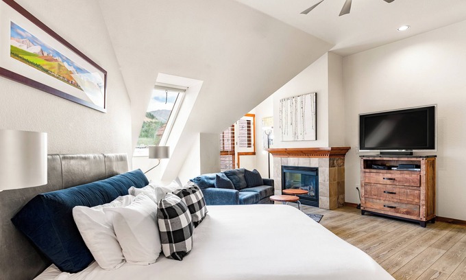 Peak 9 Condo | Great Studio, Excellent Location & Amenities!