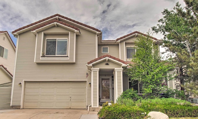 Green Valley Ranch House | 'Green Valley Ranch' - Family Home: 13 Mins to DIA
