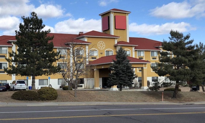 Centennial Hotel | GreenTree Inn Denver Tech Center