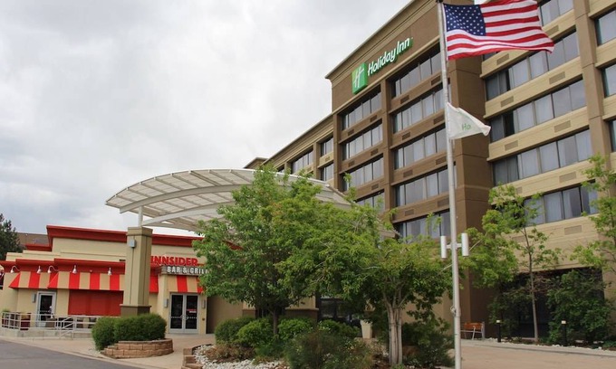 Lakewood Hotel | Holiday Inn Denver Lakewood, an IHG Hotel