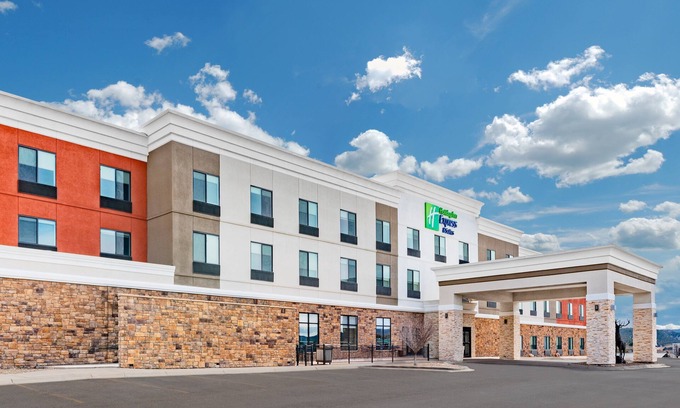 Trinidad Hotel | Holiday Inn Express & Suites Trinidad, an IHG Hotel