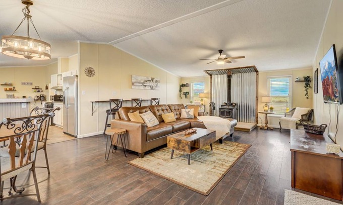 Peyton House | House ∙ 3 bedrooms ∙ 8 guests