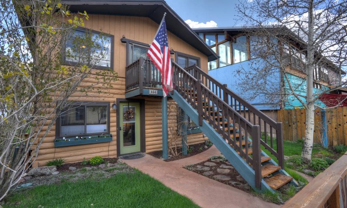 Creede House | House ∙ 6 bedrooms ∙ 12 guests