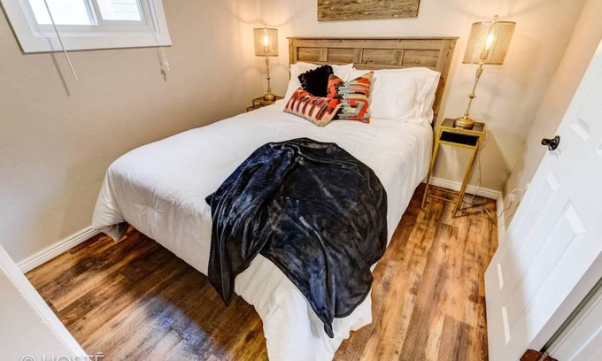 Manitou Springs House | House ∙ 1 bedroom ∙ 2 guests