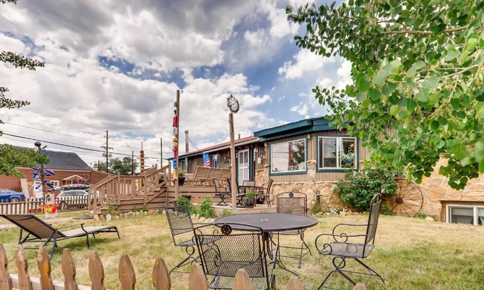 Leadville Hostel | Inn the Clouds Hostel & Inn