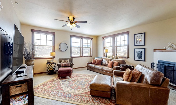 Fraser Condo | Inviting Condo w/Free WiFi, a Gas Fireplace, Washer/Dryer, & Mountain Views