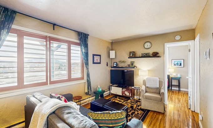 Fraser Condo | Inviting mountain-view condo with WiFi in great location near the slopes