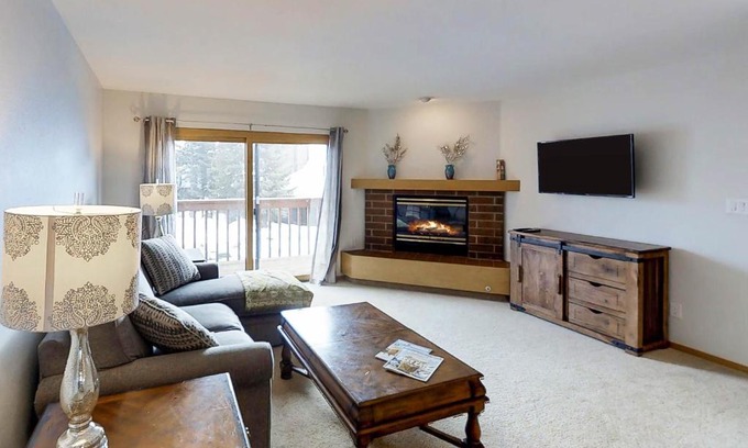 Frisco House | Lagoon Townhome