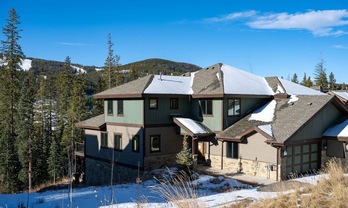 Winter Park House | Lakota Dreamcatcher 215 🌟 Stargaze From Hot Tub | Across From Ski Resort!