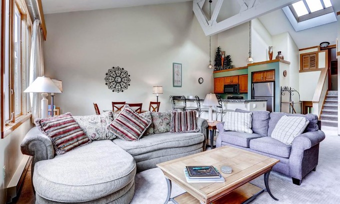 Lakeside Village Apartment | Lenawee 1740