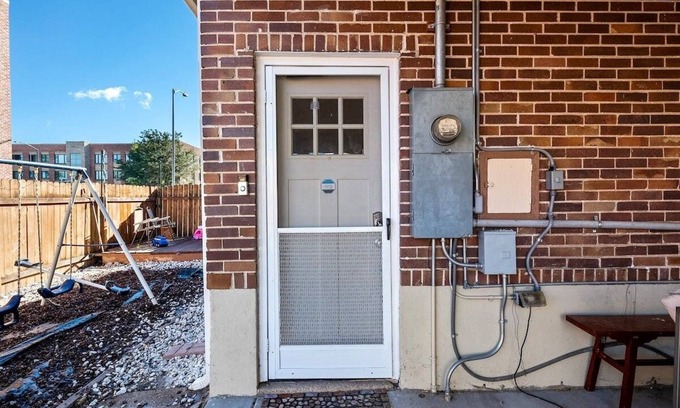 Congress Park Apartment | Loftium | Adorable Congress Park Suite!