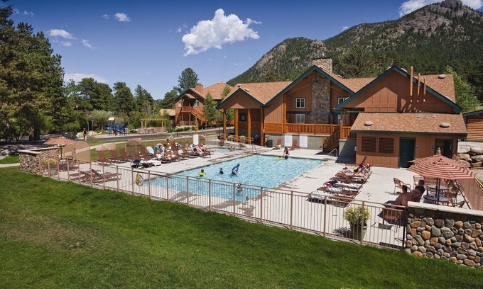 Estes Park Resort | Love the outdoors?