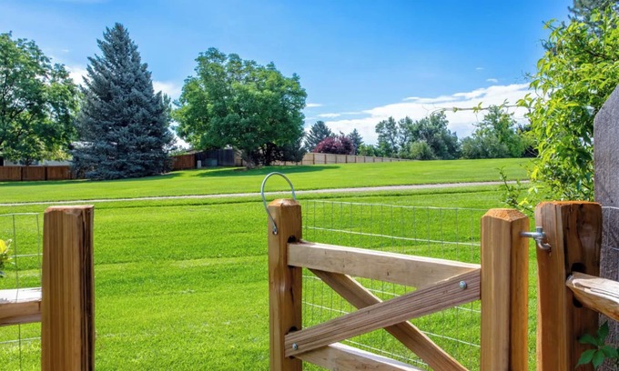 Littleton House | Lovely 4BR on a Park with Gym + Game Room + Theater Room + Jogging Trails