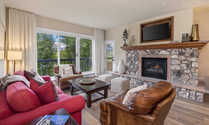 Beaver Creek Condo | Luxe 2BR Beaver Creek Retreat - Balcony Views & Ski-In/Ski-Out Access