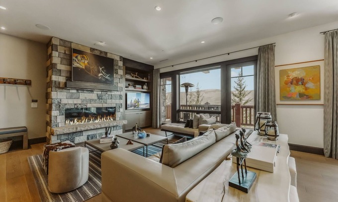 Avon Condo | Luxurious Residence by InvitedHome | Ski-In/Ski-Out, Premier Kitchen, Modern