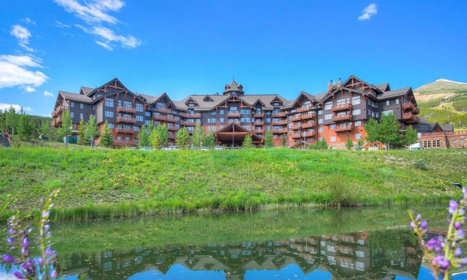 Peak 8 Condo | Luxury 4 Bedroom Condo on Peak 8 4 Condo