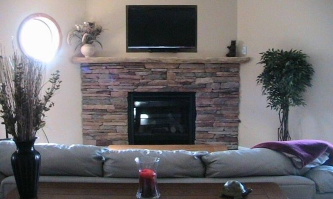 Frisco House | Luxury and location, King & Queen pillow, fireplace, whirlpool tub