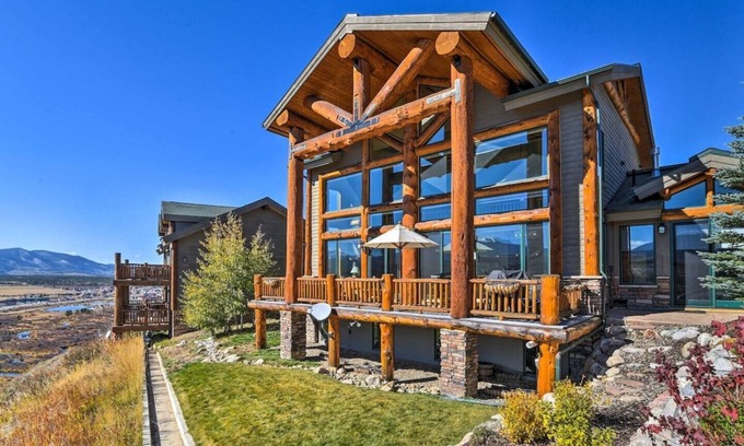Fraser House | Luxury Home w/Hot Tub & Winter Park Ski Mtn Views!