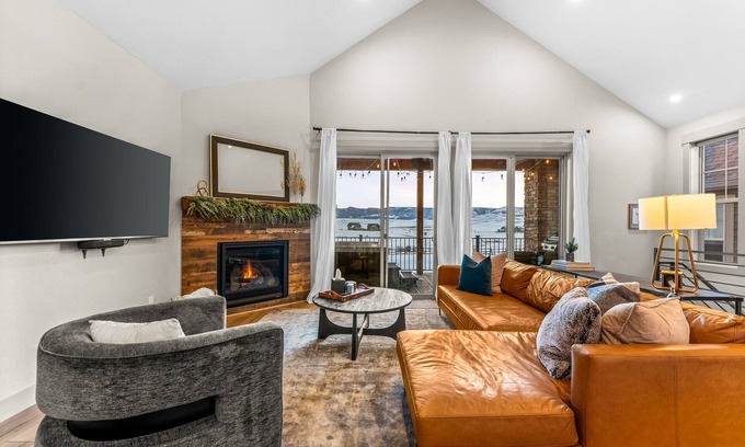 Grand Elk Ranch House | Luxury, Spacious Mtn Home - Private Hot Tub, Ski+Golf
