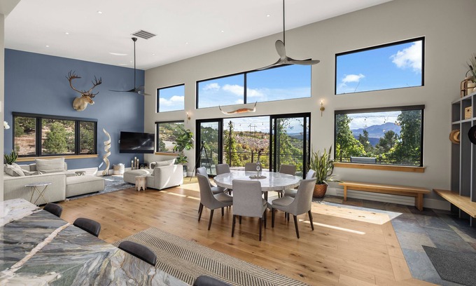 Missouri Heights House | Modern Mountain Dream Escape - Amazing Endless Views