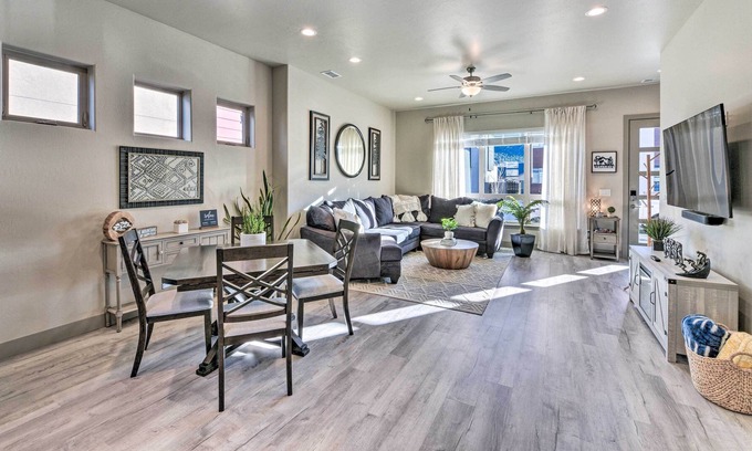 Poncha Springs House | Modern Poncha Springs Townhome w/ Hot Tub!