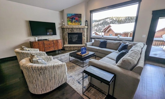 Keystone House | Modern w/private hot tub, bike trails nearby