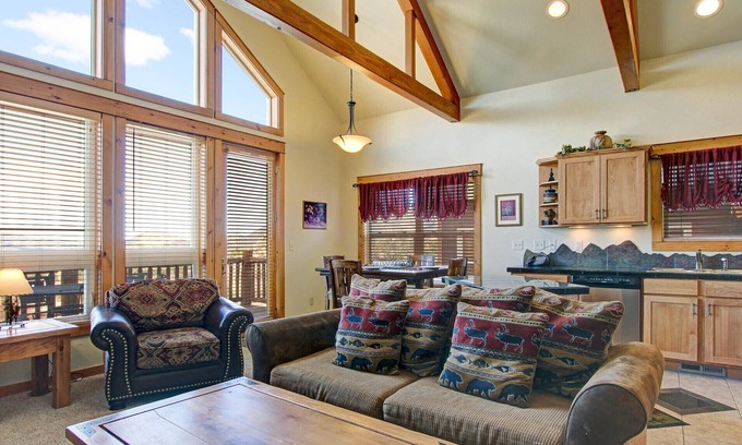 Estes Park Condo | Mount Enentah 37 - 2 Br Condo - Lake/Mountain Views!
