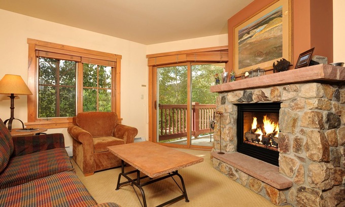 River Run Condo | Mountain Condo for 4 | Hot Tub + Pool Access