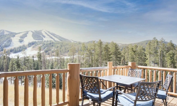 Winter Park House | Mountain townhouse w/hot tub & fireplace