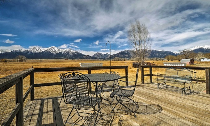 Buena Vista House | Mountain-View Buena Vista Home: 1 Mile to Main St!