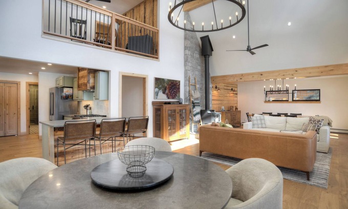 Rio Vista Estates House | New Listing! Riverfront Retreat | Mountain Views | Large Deck | Golf or Ski