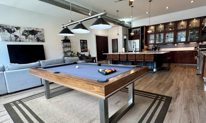 Ballpark Condo | Newly Renovated 4 Bedroom Loft & Private Balcony