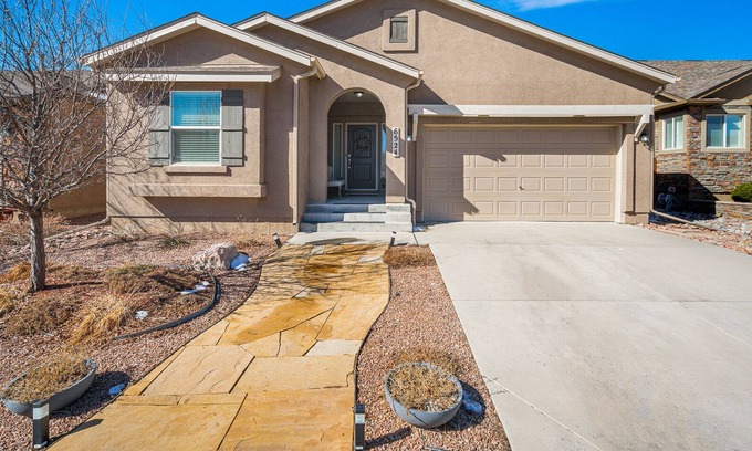 Colorado Springs House | Northeast Colorado Springs 5 Bedroom/3 Bath Home