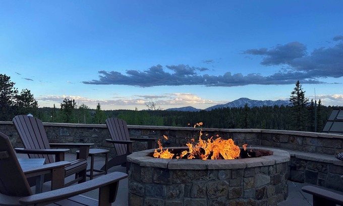 Woodland Park Villa | Off Grid Luxury Experience